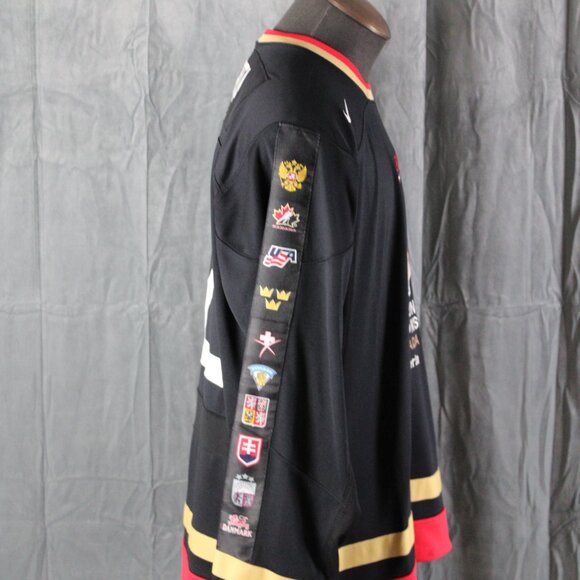 Retro Hockey Jersye - 2012 World Junior Championships by Nike - Men's Medium - Picture 9 of 10